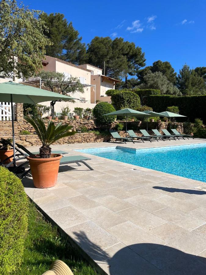 Le Clos Serein Le Beausset Esterno foto