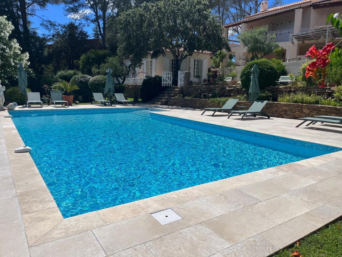Le Clos Serein Le Beausset Esterno foto