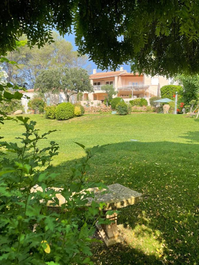 Le Clos Serein Le Beausset Esterno foto