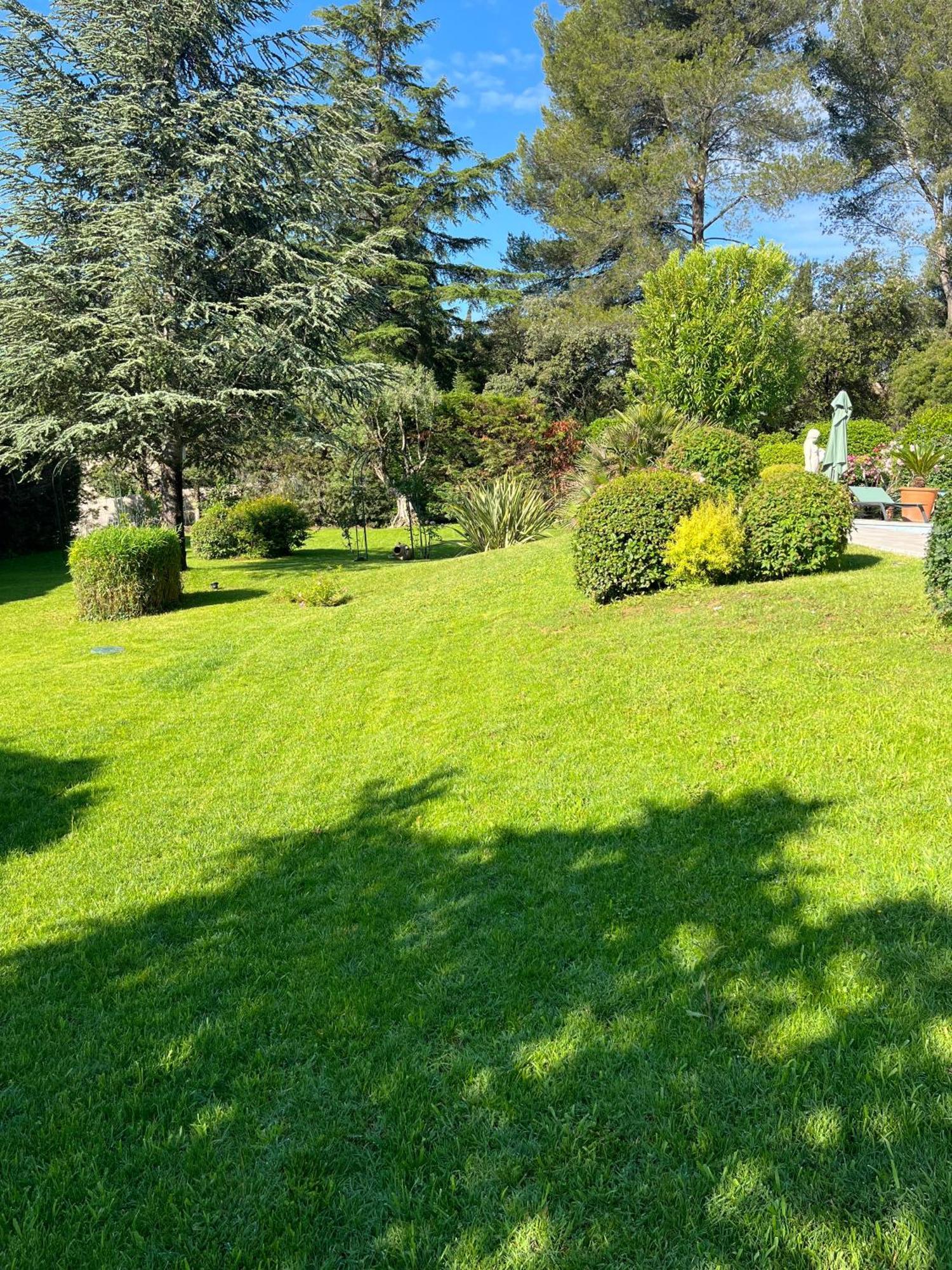 Le Clos Serein Le Beausset Esterno foto